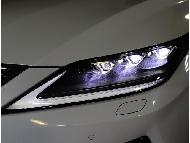 ＲＸ ＲＸ３００　Ｆスポーツ　レクサスセーフティシステム　パノラマルーフ　黒革シート　純正ＳＤナビフルセグＴＶ　パノラミックビューカメラ　３眼ＬＥＤライト　２０ＡＷ　パワーバックドア　クリソナー　ＢＳＭ　１２ケ月プレミアム保証付（25枚目）