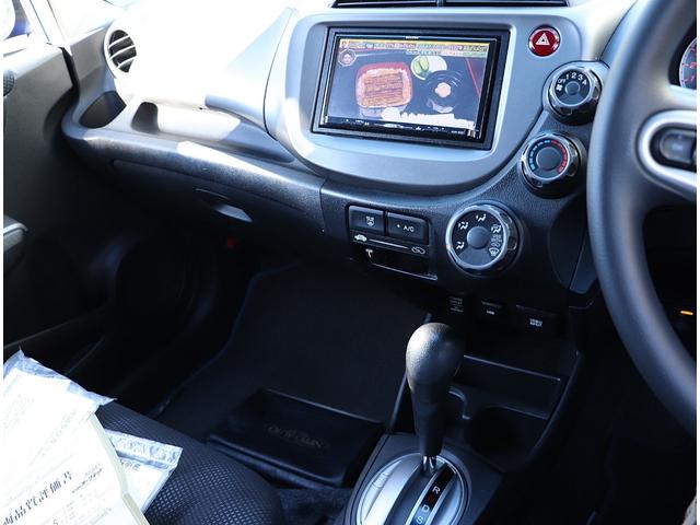 フィット １３Ｇ・スマートセレクション　Ｆパッケージ　ＳＤナビフルセグＴＶ　バックカメラ　スマートキー　ＣＶＴ　１４インチＡＷ　ウインカーミラー　電格ミラー　ドラレコ　Ｐガラス　ＥＴＣ　ＤＶＤ再生（10枚目）