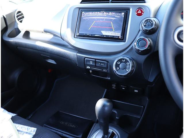 フィット １３Ｇ・スマートセレクション　Ｆパッケージ　ＳＤナビフルセグＴＶ　バックカメラ　スマートキー　ＣＶＴ　１４インチＡＷ　ウインカーミラー　電格ミラー　ドラレコ　Ｐガラス　ＥＴＣ　ＤＶＤ再生（13枚目）