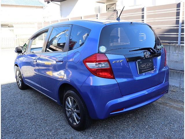 フィット １３Ｇ・スマートセレクション　Ｆパッケージ　ＳＤナビフルセグＴＶ　バックカメラ　スマートキー　ＣＶＴ　１４インチＡＷ　ウインカーミラー　電格ミラー　ドラレコ　Ｐガラス　ＥＴＣ　ＤＶＤ再生（30枚目）