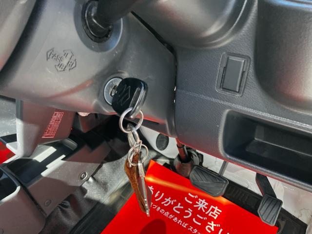 キャリイトラック ＫＸ　ＥＴＣ　ＣＤ　キーレスエントリー　作業灯　フォグライト　オートマ　エアコン　パワーステアリング　パワーウィンドウ　運転席エアバック　三方開（12枚目）