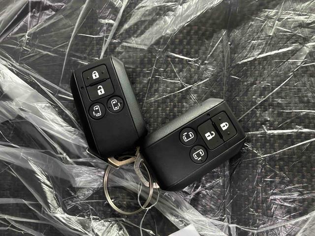 スペーシアカスタム ハイブリッドXSターボ 届出済未使用車 禁煙車 衝突被害軽減システム レーンアシスト 両側電動スライドドア ナビ 全周囲カメラ フルセグTV Bluetooth LEDヘッドライト クルコン AW15インチ コーナーセンサー(18枚目)