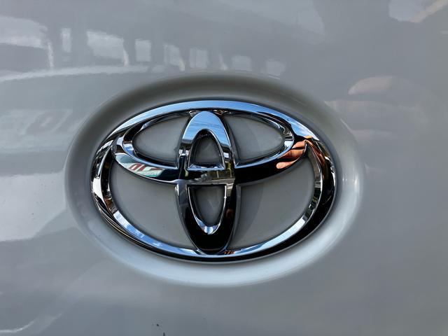 ハイエースバン ロングDX 3人乗り 衝突被害軽減システム ドライブレコーダー ラジオ ミュージックプレイヤー接続可 キーレスエントリー エアコン パワーウィンドウ パワーステアリング スライドドア 横滑り防止装置(47枚目)