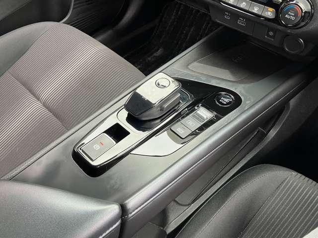 ノート X ニッサンコネクトナビゲーション フルセグTV アラウンドビューモニター スマートミラー ETC2.0 LEDアダプティブヘッドライト LEDフォグランプ(15枚目)