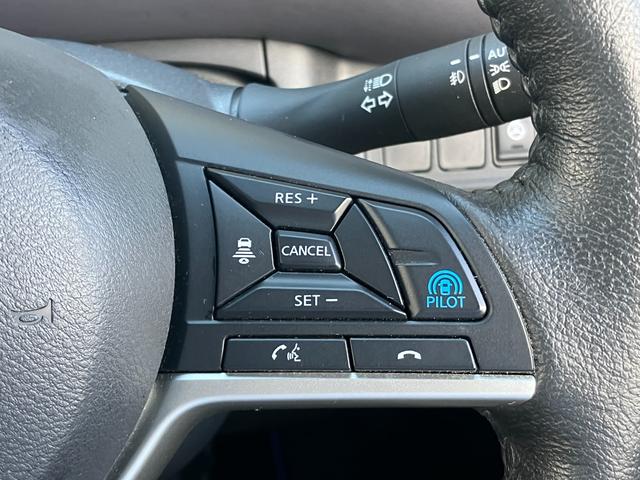 セレナ e-パワー ハイウェイスターV 日産純正10インチモニターナビゲーション 後席モニター フルセグTV アラウンドビューモニター スマートミラー ツインドライブレコーダー ETC2.0 両側電動スライドドア 前席シートヒーター(23枚目)