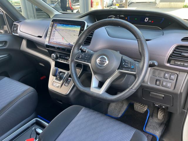 セレナ e-パワー ハイウェイスターV 日産純正10インチモニターナビゲーション 後席モニター フルセグTV アラウンドビューモニター スマートミラー ツインドライブレコーダー ETC2.0 両側電動スライドドア 前席シートヒーター(30枚目)