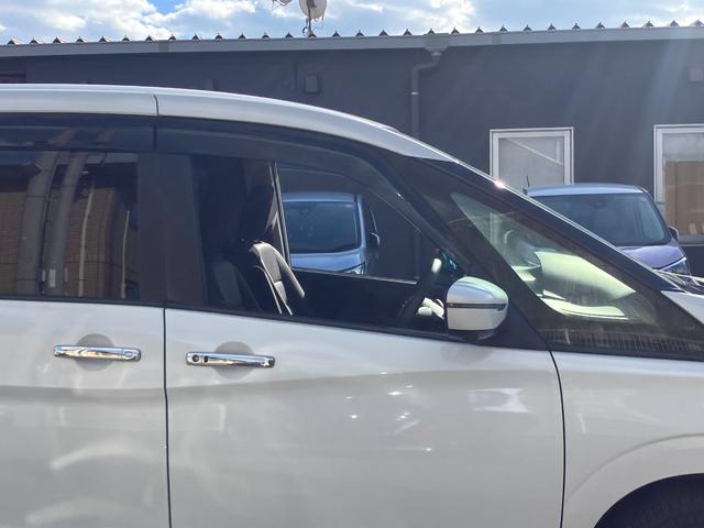 セレナ e-パワー ハイウェイスターV 日産純正10インチモニターナビゲーション 後席モニター フルセグTV アラウンドビューモニター スマートミラー ツインドライブレコーダー ETC2.0 両側電動スライドドア 前席シートヒーター(65枚目)