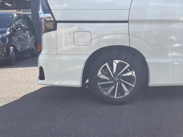 セレナ e-パワー ハイウェイスターV 日産純正10インチモニターナビゲーション 後席モニター フルセグTV アラウンドビューモニター スマートミラー ツインドライブレコーダー ETC2.0 両側電動スライドドア 前席シートヒーター(67枚目)