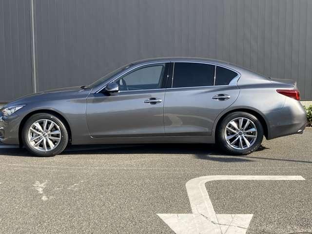 スカイライン GT ニッサンコネクトナビゲーション フルセグTV アラウンドビューモニター ETC2.0 ツインドライブレコーダー LEDヘッドライト 前席パワーシート(5枚目)