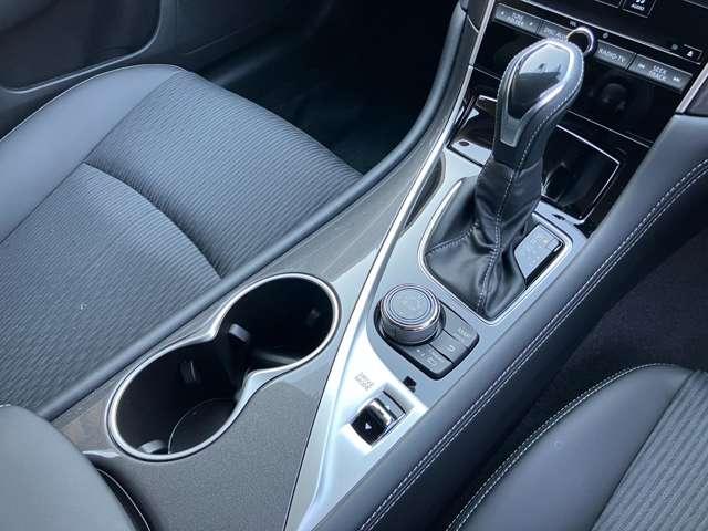 スカイライン GT ニッサンコネクトナビゲーション フルセグTV アラウンドビューモニター ETC2.0 ツインドライブレコーダー LEDヘッドライト 前席パワーシート(11枚目)