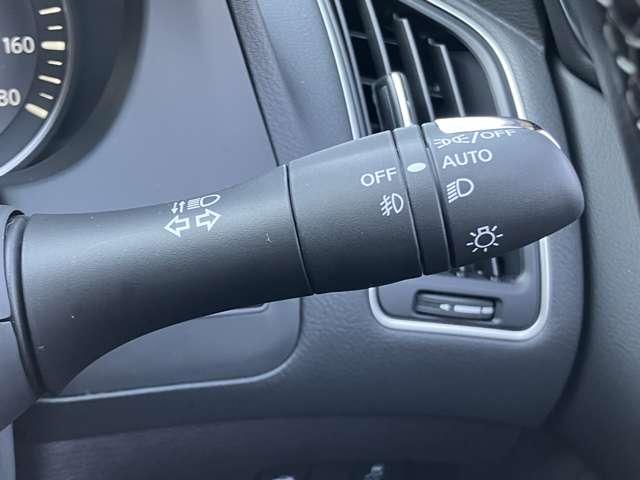 スカイライン GT ニッサンコネクトナビゲーション フルセグTV アラウンドビューモニター ETC2.0 ツインドライブレコーダー LEDヘッドライト 前席パワーシート(15枚目)