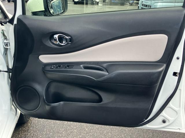 ノート Ｘ　日産純正ナビゲーション　フルセグＴＶ　アラウンドビューモニター　スマートミラー　ＬＥＤヘッドライト（22枚目）