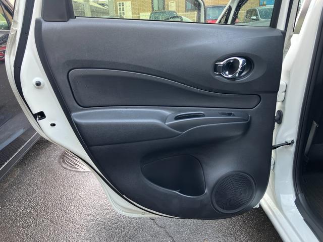 ノート Ｘ　日産純正ナビゲーション　フルセグＴＶ　アラウンドビューモニター　スマートミラー　ＬＥＤヘッドライト（33枚目）