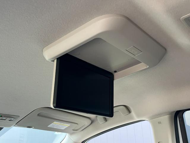 セレナ ハイウェイスターV プロパイロット ニッサンコネクトナビゲーション 後席モニター フルセグTV アラウンドビューモニター スマートミラー 両側電動スライドドア ツインドライブレコーダー ETC2.0(4枚目)