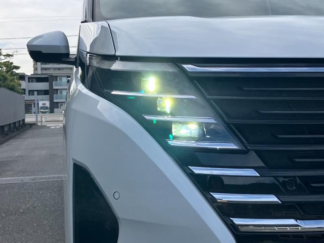 セレナ ハイウェイスターV プロパイロット ニッサンコネクトナビゲーション 後席モニター フルセグTV アラウンドビューモニター スマートミラー 両側電動スライドドア ツインドライブレコーダー ETC2.0(22枚目)