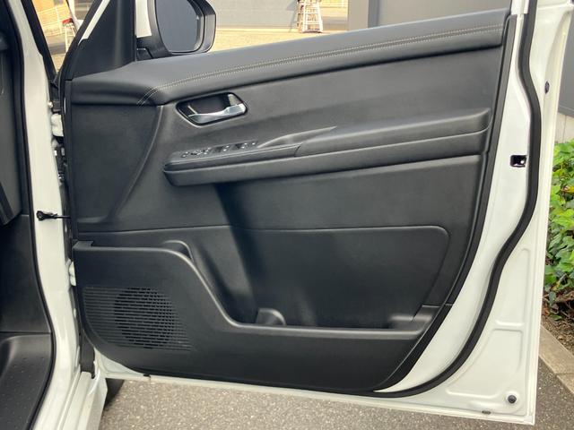 セレナ ハイウェイスターV プロパイロット ニッサンコネクトナビゲーション 後席モニター フルセグTV アラウンドビューモニター スマートミラー 両側電動スライドドア ツインドライブレコーダー ETC2.0(29枚目)