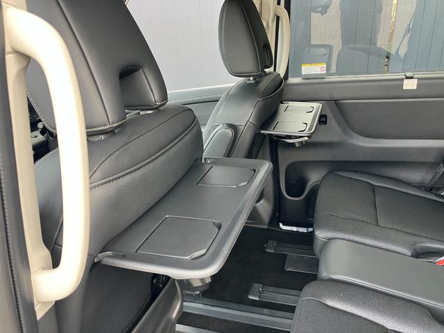 セレナ ハイウェイスターV プロパイロット ニッサンコネクトナビゲーション 後席モニター フルセグTV アラウンドビューモニター スマートミラー 両側電動スライドドア ツインドライブレコーダー ETC2.0(46枚目)