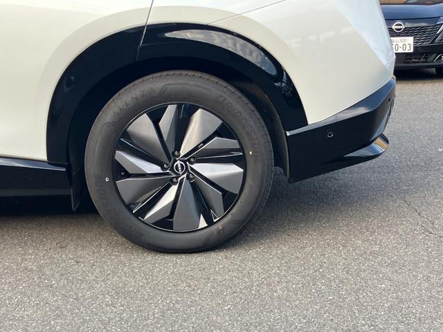 アリア B6 e-4ORCE プロパイロット2.0 ナッパレザー サンルーフ ニッサンコネクトナビゲーション フルセグTV アラウンドビューモニター スマートミラー 前後シートヒーター LEDヘッドライト(74枚目)