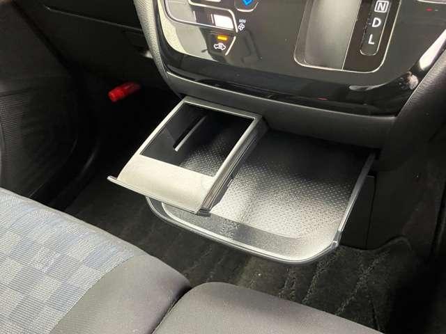 デイズ ハイウェイスター　Ｇターボプロパイロットエディション　アラウンドビューモニター　ＬＥＤヘッドライト　禁煙車　ワンオーナー車両（13枚目）