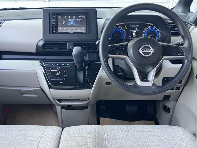 ルークス Ｘ　ディスプレーオーディオ　両側電動スライドドア　オートライト　オートハイビーム（3枚目）