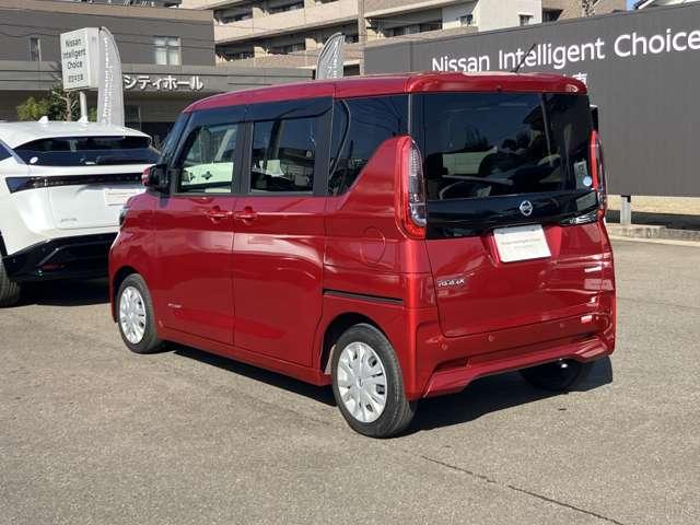 ルークス Ｘ　ディスプレーオーディオ　両側電動スライドドア　オートライト　オートハイビーム（6枚目）