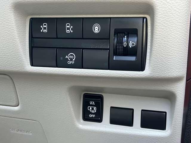 ルークス Ｘ　ディスプレーオーディオ　両側電動スライドドア　オートライト　オートハイビーム（18枚目）