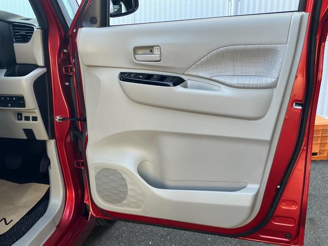 ルークス Ｘ　ディスプレーオーディオ　両側電動スライドドア　オートライト　オートハイビーム（21枚目）