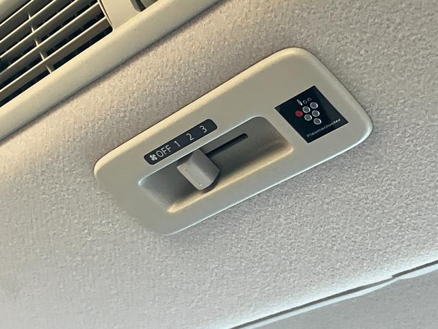 ルークス Ｘ　ディスプレーオーディオ　両側電動スライドドア　オートライト　オートハイビーム（32枚目）