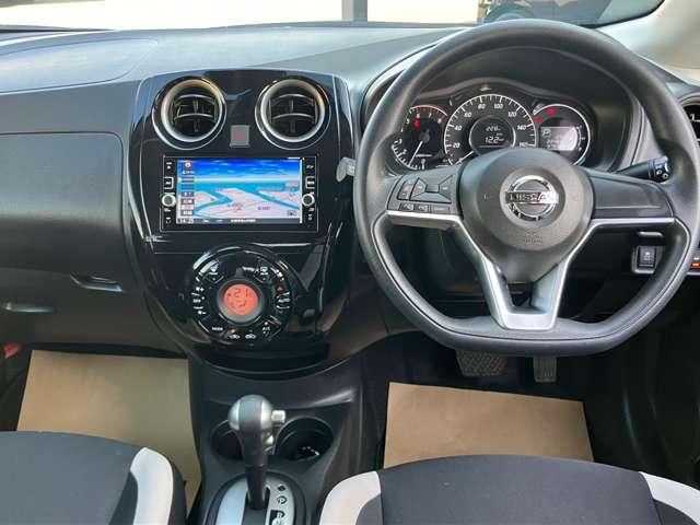 ノート Ｘ　ＤＩＧ－Ｓ　日産純正ナビゲーション　フルセグＴＶ　アラウンドビューモニター　スマートミラー　ドライブレコーダー　ＥＴＣ　オートライト　禁煙車（3枚目）