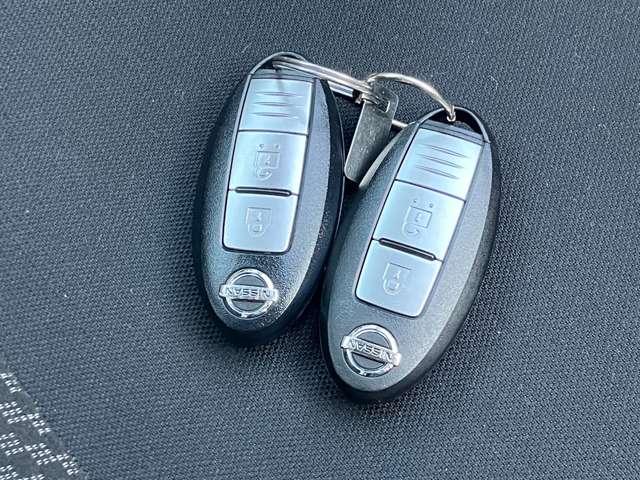 ノート Ｘ　ＤＩＧ－Ｓ　日産純正ナビゲーション　フルセグＴＶ　アラウンドビューモニター　スマートミラー　ドライブレコーダー　ＥＴＣ　オートライト　禁煙車（16枚目）