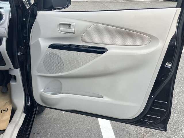 デイズ Ｘ　日産純正ナビゲーション　フルセグＴＶ　アラウンドビューモニター　ＥＴＣ　エマージェンシーブレーキ（19枚目）