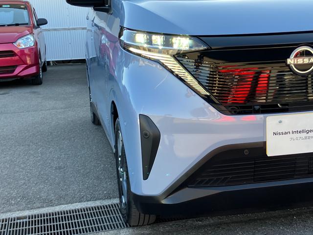 サクラ Ｘ　ディスプレーオーディオ　ＥＴＣ　アラウンドビューモニター　ＬＥＤヘッドライト　２００Ｖ充電ケーブル　禁煙車　ワンオーナー（18枚目）