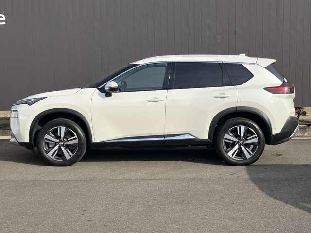 エクストレイル G e-4ORCE プロパイロット ニッサンコネクトナビゲーション フルセグTV アラウンドビューモニター スマートミラー シートヒーター ETC2.0 LEDヘッドライト 100V1500Wコンセント(5枚目)