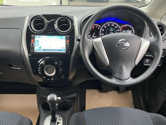 ノート Ｘ　ＤＩＧ－Ｓ　Ｖセレクション＋セーフティ　日産純正ナビゲーション　フルセグＴＶ　アラウンドビューモニター　エマージェンシーブレーキ　禁煙車　ワンオーナー（3枚目）