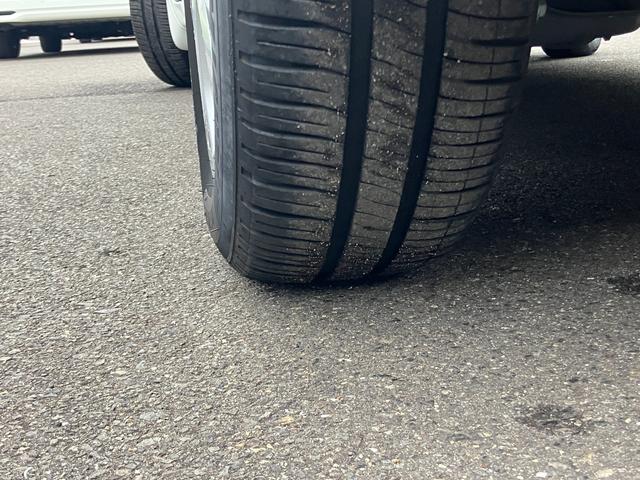 ノート Ｘ　ＤＩＧ－Ｓ　Ｖセレクション＋セーフティ　日産純正ナビゲーション　フルセグＴＶ　アラウンドビューモニター　エマージェンシーブレーキ　禁煙車　ワンオーナー（42枚目）