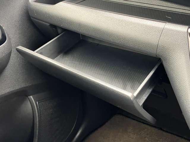 デイズ ハイウェイスター　Ｘ　日産純正９インチモニターナビゲーション　フルセグＴＶ　アラウンドビューモニター　ドライブレコーダー　ＬＥＤヘッドライト（17枚目）