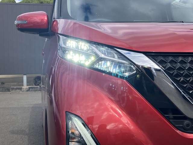 デイズ ハイウェイスター　Ｘ　日産純正９インチモニターナビゲーション　フルセグＴＶ　アラウンドビューモニター　ドライブレコーダー　ＬＥＤヘッドライト（20枚目）