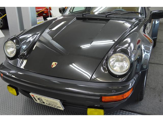 ９１１ ９１１ターボ　整備記録簿２枚　取説　ワンオーナー　ディーラー車　本革シート　ＩＣターボ　ＭＴ　走行２万キロ（23枚目）