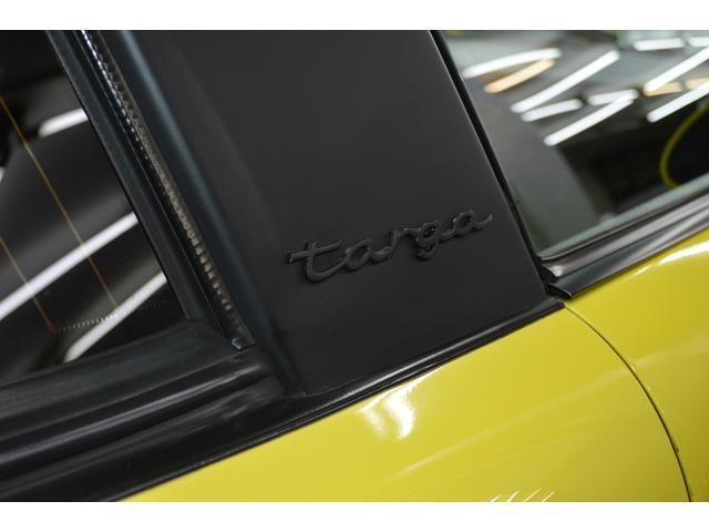 ９１１ ９１１カレラ２　タルガ　整備記録８枚　保証書　整備手帳　取説　ディ―ラー車　オリジナル車　ブラックレザーインテリア　フルパワーシート　シートヒーター　カラーセンターキャップ（21枚目）