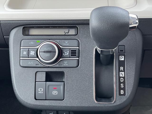ストライプスG 届出済未使用車 純正10インチナビ パノラマモニター Bluetooh 前後ドライブレコーダー 両側パワースライドドア シートヒーター LEDライト スマートアシスト スマートキー 純正マット付き(9枚目)