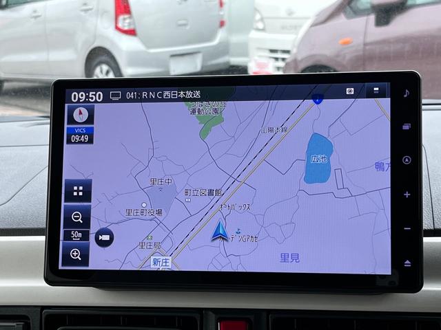 ストライプスG 届出済未使用車 純正10インチナビ パノラマモニター Bluetooh 前後ドライブレコーダー 両側パワースライドドア シートヒーター LEDライト スマートアシスト スマートキー 純正マット付き(5枚目)