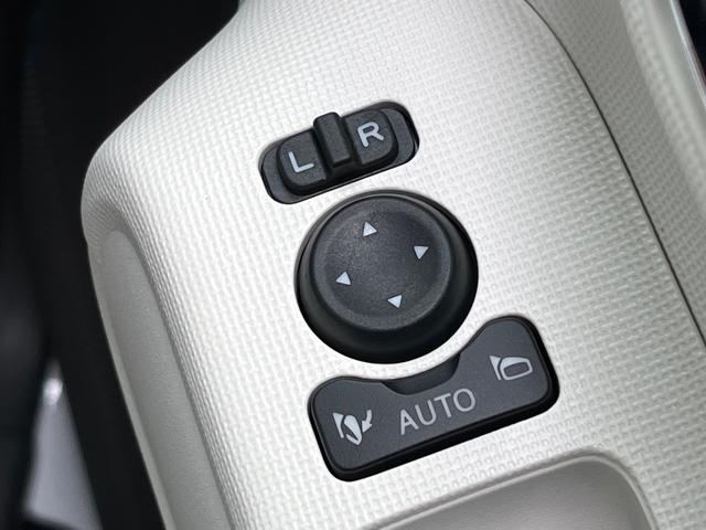 ストライプスG 届出済未使用車 純正10インチナビ パノラマモニター Bluetooh 前後ドライブレコーダー 両側パワースライドドア シートヒーター LEDライト スマートアシスト スマートキー 純正マット付き(21枚目)