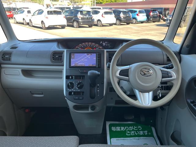 タント L SAIII 軽減ブレーキ 純正ナビ Bluetooh キーレスエントリー ETC オートマチックハイビーム レーンキープアシスト 横滑り防止 アイドリングストップ 格納ミラー ベンチシート Wエアバック 禁煙車(8枚目)
