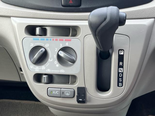 ミライース Ｌ　純正ＣＤステレオ　ＥＴＣ　アイドリングストップ　衝突安全ボディー　Ｗエアバック　ＡＢＳ　ヘッドライトレべライザー　禁煙車（10枚目）