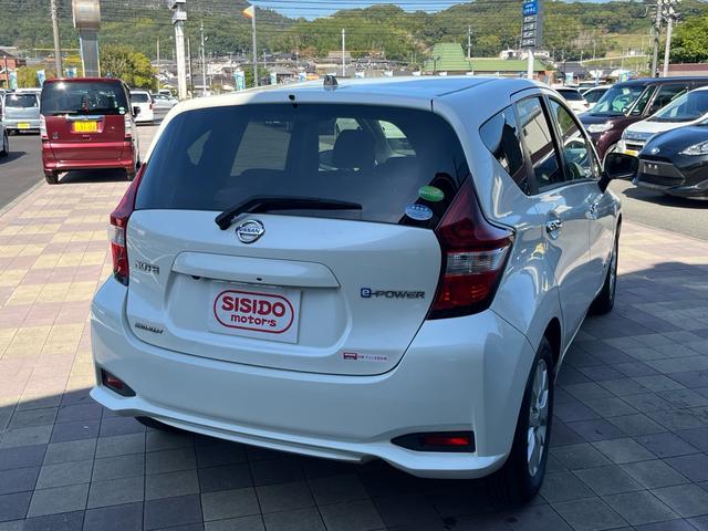 ノート e-パワー メダリスト 軽減ブレーキ ナビ 地デジ Bluetooh バックモニター ドライブレコーダー ETC スマートキー LEDライト フォグランプ ハーフレザーシート レーンキープアシスト 純正アルミ ABS 禁煙車(6枚目)