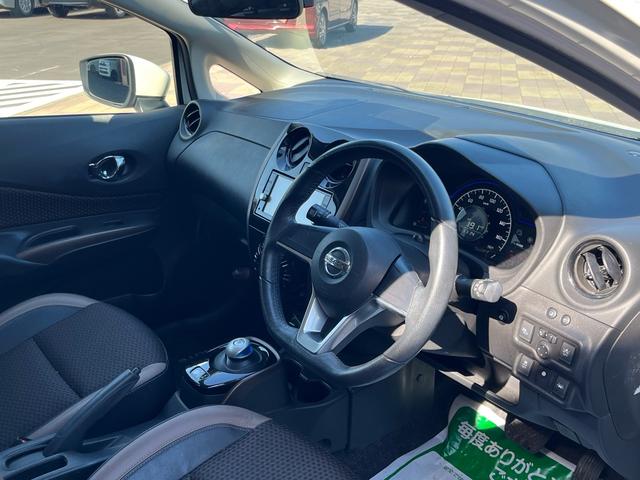 ノート e-パワー メダリスト 軽減ブレーキ ナビ 地デジ Bluetooh バックモニター ドライブレコーダー ETC スマートキー LEDライト フォグランプ ハーフレザーシート レーンキープアシスト 純正アルミ ABS 禁煙車(7枚目)