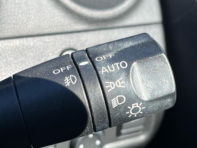 ノート e-パワー メダリスト 軽減ブレーキ ナビ 地デジ Bluetooh バックモニター ドライブレコーダー ETC スマートキー LEDライト フォグランプ ハーフレザーシート レーンキープアシスト 純正アルミ ABS 禁煙車(21枚目)