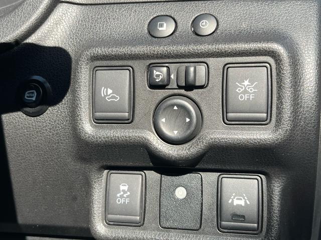 ノート e-パワー メダリスト 軽減ブレーキ ナビ 地デジ Bluetooh バックモニター ドライブレコーダー ETC スマートキー LEDライト フォグランプ ハーフレザーシート レーンキープアシスト 純正アルミ ABS 禁煙車(22枚目)