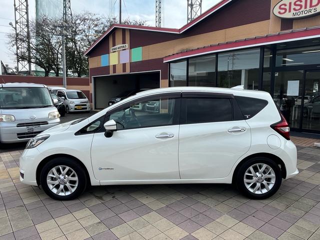 ノート ｅ－パワー　メダリスト　軽減ブレーキ　ナビ　地デジ　Ｂｌｕｅｔｏｏｈ　アラウンドモニター　インテリジェントルームミラー　ＬＥＤライト　フォグランプ　ＥＴＣ　ハーフレザーシート　アダプティブクルーズコントロール　ＡＢＳ　禁煙車（30枚目）