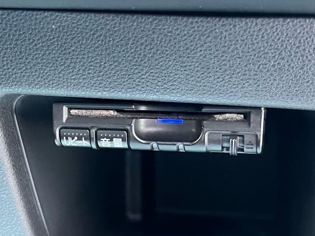 ウェイク X SA 軽減ブレーキ 社外ナビ 地デジ スマートキー プッシュスタート パワースライドドア LEDライト フォグランプ 横滑り防止 アイドリングストップ 格納ミラー 純正アルミ ETC Wエアバック 禁煙車(17枚目)